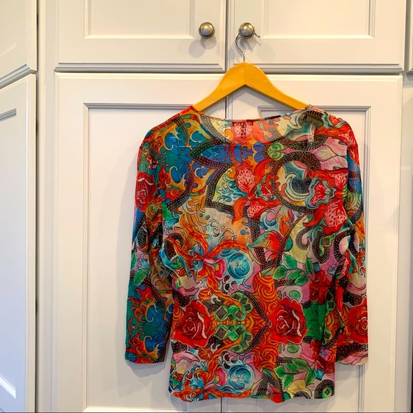 ๐ฟ Escada 3/4th length Sleeve Swirl Shirt ๐น - Picture 10 of 10